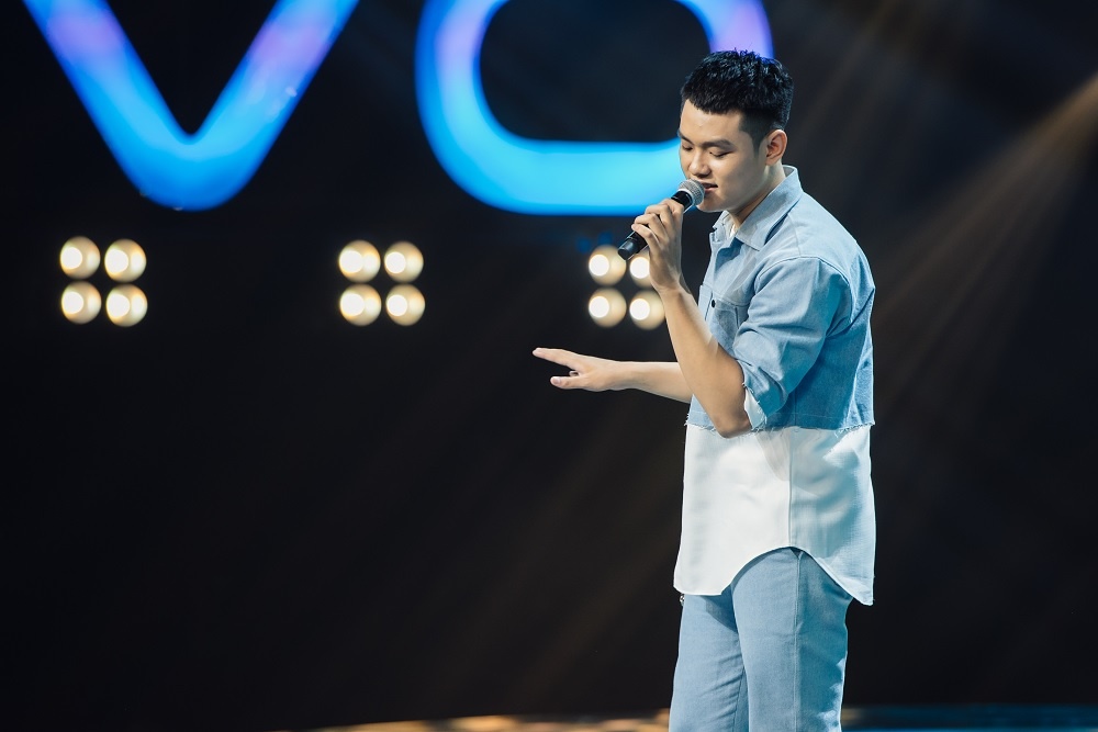 Dien thoai selfie anh 1