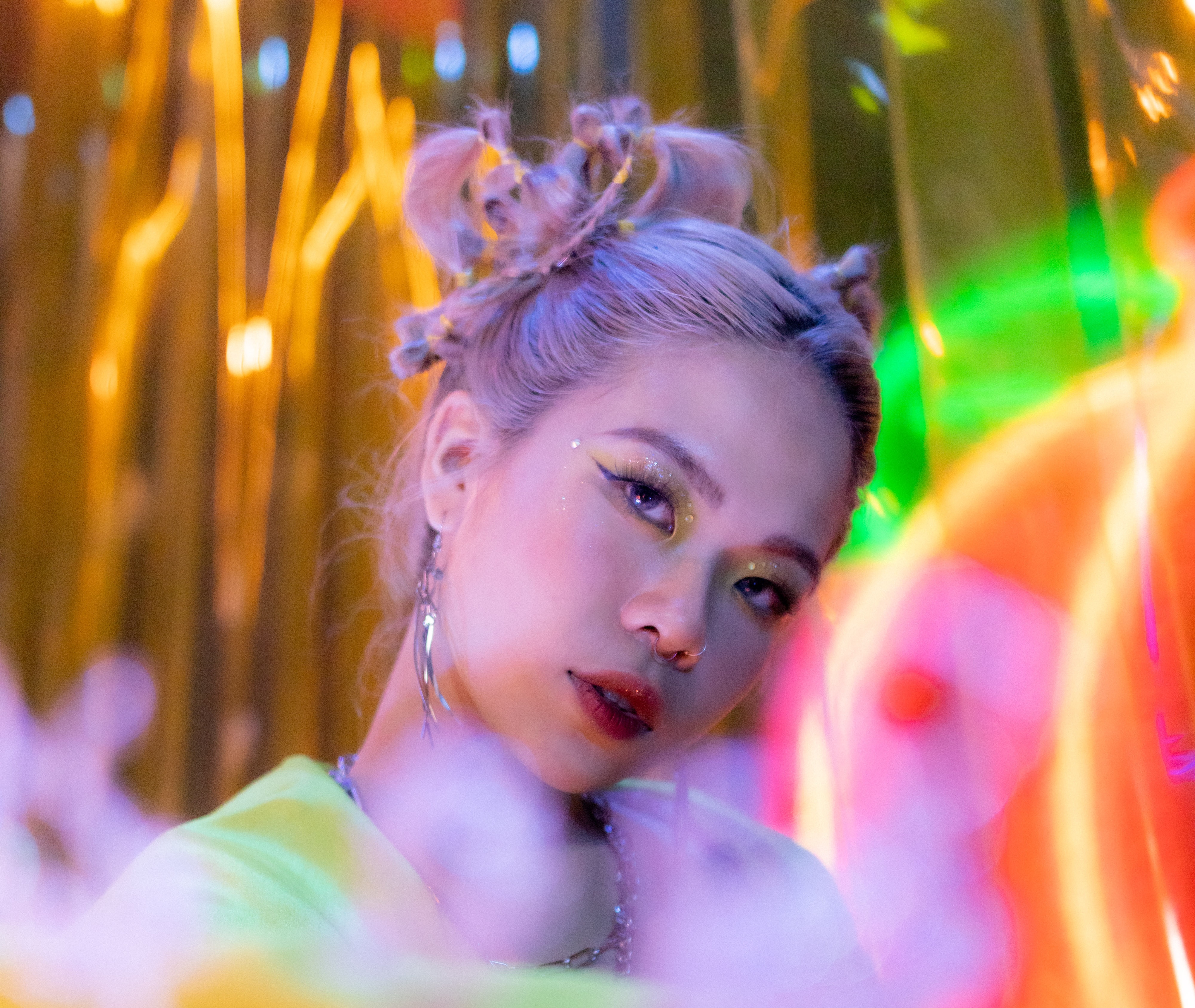 Fan doan ten 3 than tuong tren billboard khap thanh pho hinh anh