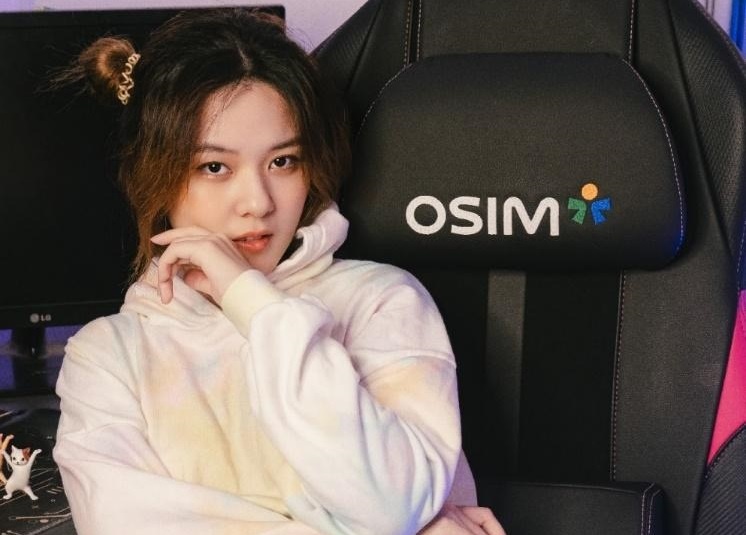 Ghe gaming massage phu hop nguoi dung hien dai hinh anh