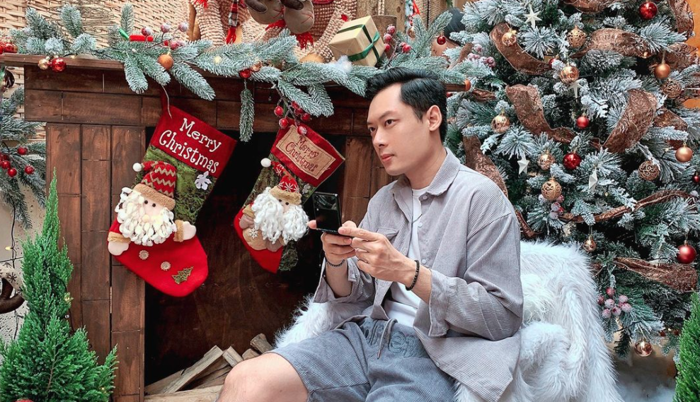 Gioi tre TP.HCM hao hung check-in Giang sinh hinh anh