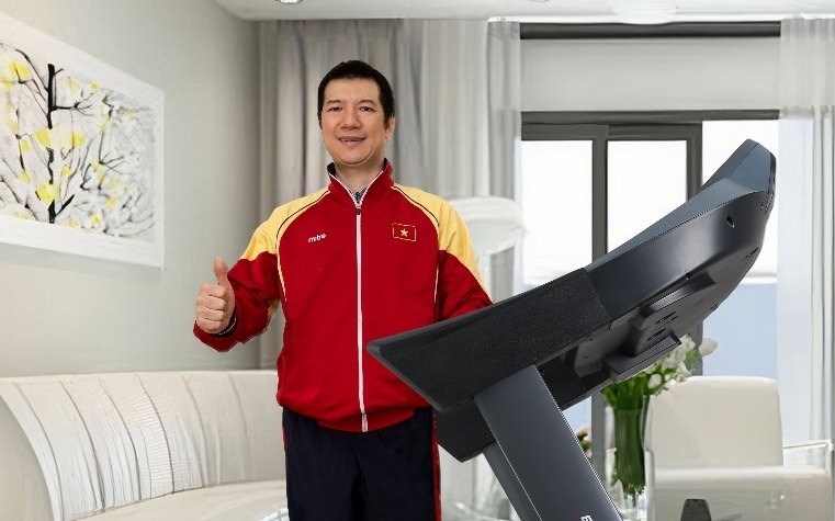 Nhieu showroom Elipsport chay hang ngay dau xa kho may chay bo nua gia hinh anh