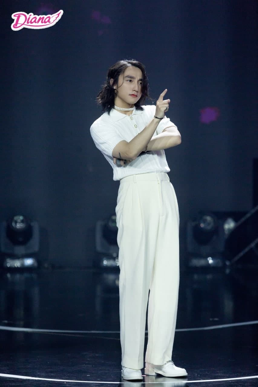 cong nghe AR,  Diana anh 3