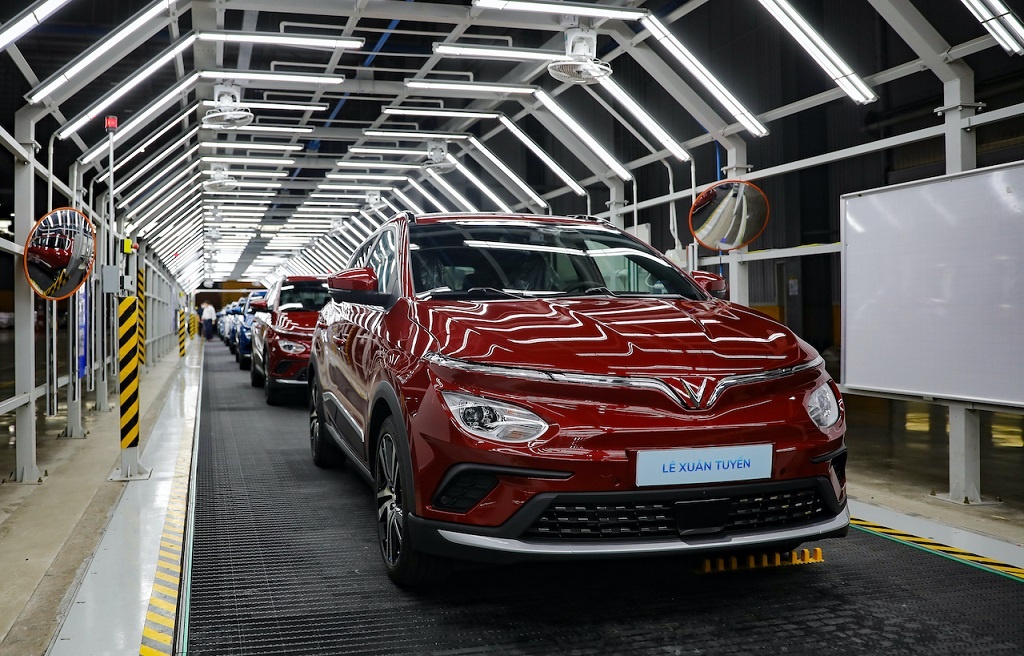 oto dien dau tien anh 1