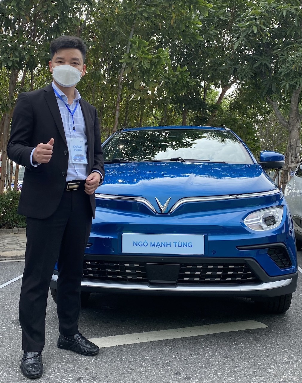 oto dien dau tien anh 2