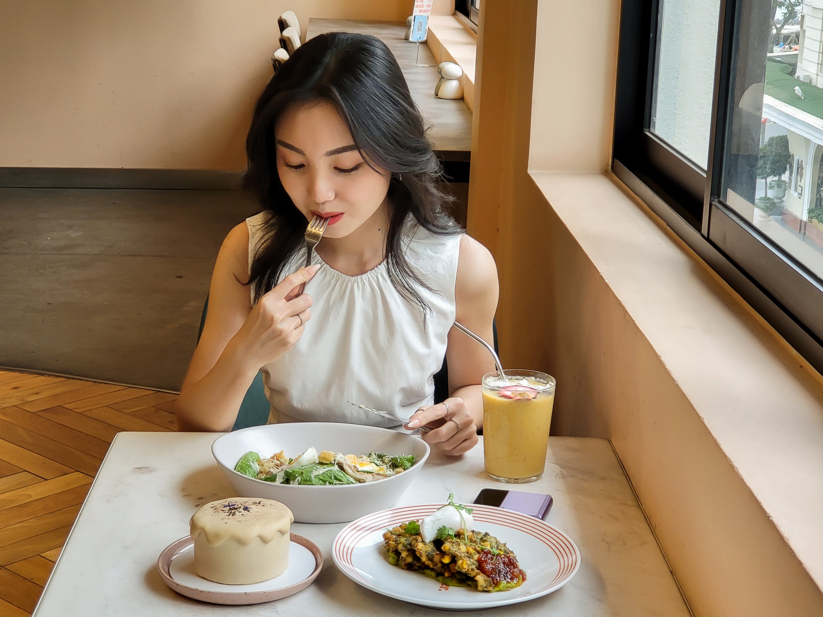 Lan dau toi dung bua brunch hinh anh