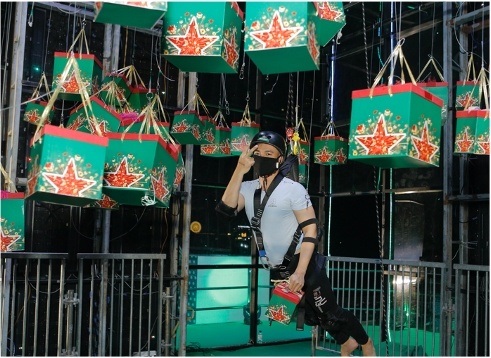 Su kien ‘Sieu hop qua Heineken ha canh’ dien ra tai nhieu thanh pho hinh anh