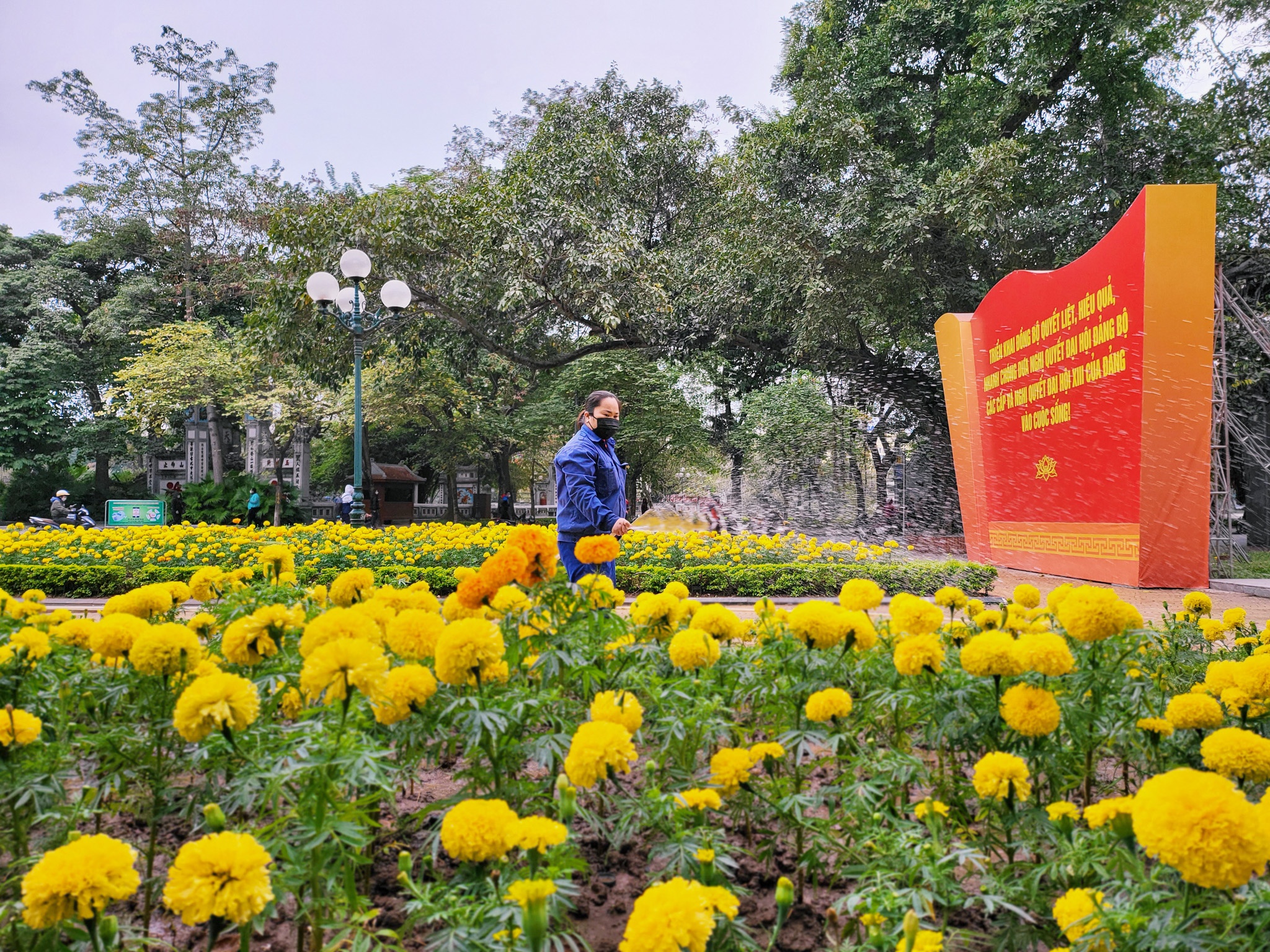 dao quanh Ha Noi cung Galaxy Z Fold3 anh 4