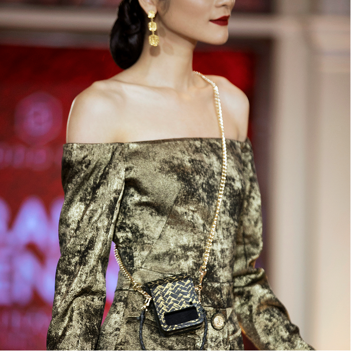 fashionista, Z Flip3 trong show Công Trí ảnh 5 fashionista, Z Flip3 trong show Cong Tri anh 5