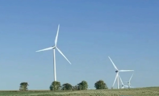 Nang luong sach vi su phat trien ben vung hinh anh