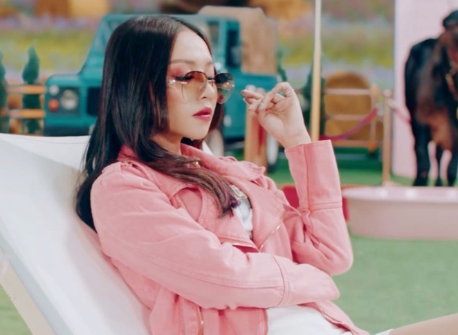 Ca si Ton Chanseyma ra mat MV khuay dong mua le hoi cuoi nam hinh anh