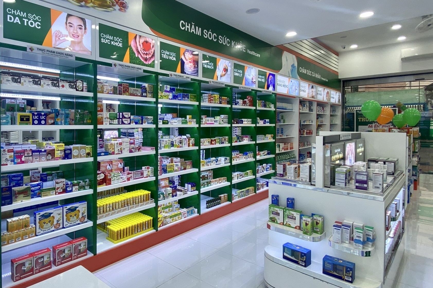 Mo hinh nha thuoc '4 trong 1' cua Trung Son Pharma hinh anh