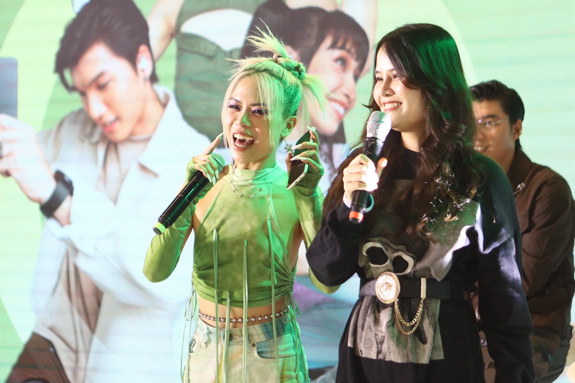 Hat cung than tuong tro thanh trao luu dip dau nam hinh anh