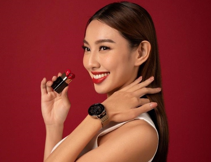 Tai nghe phien ban gioi han hinh thoi son cua Huawei hinh anh