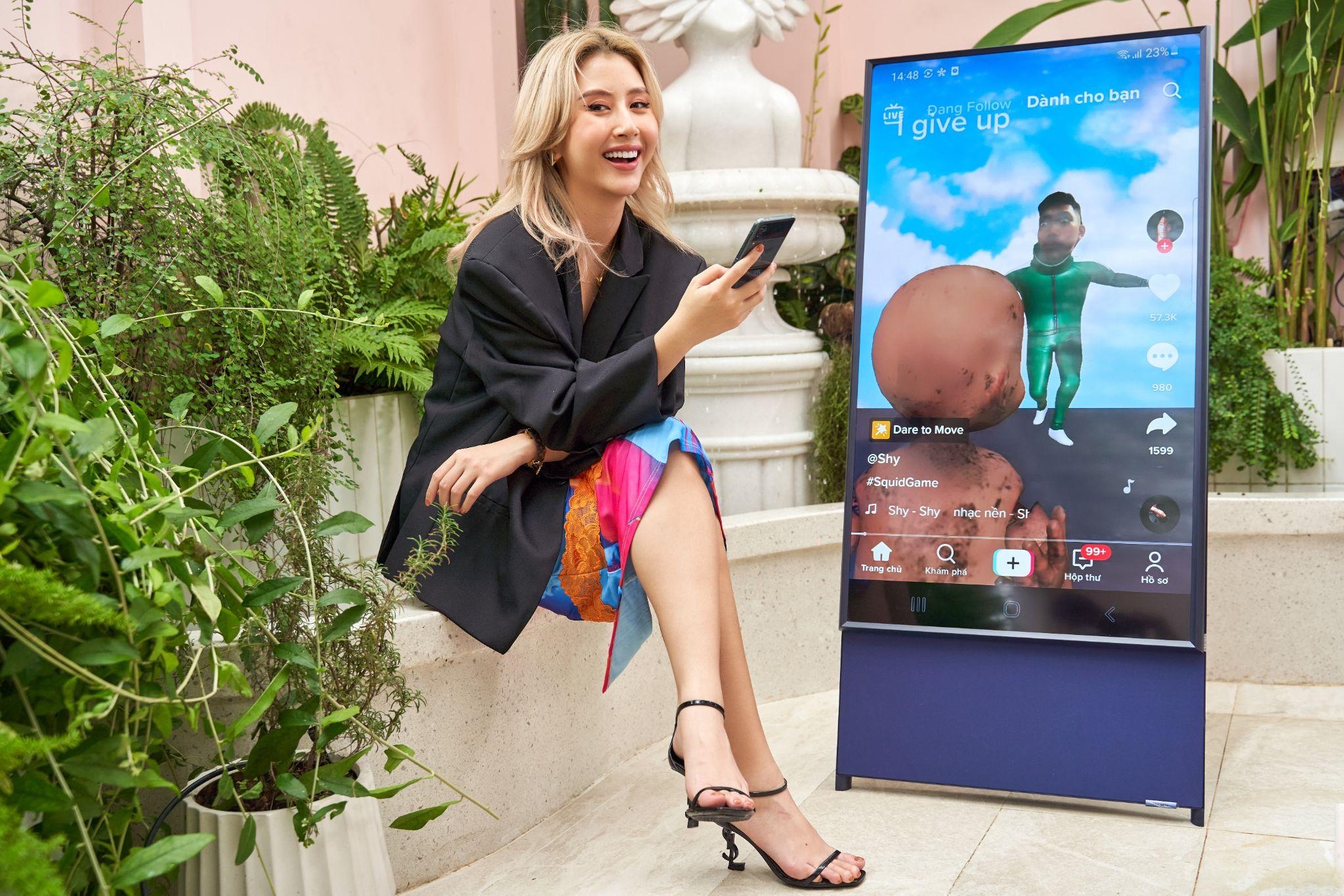 sao Viet,  Hoang Ku anh 3