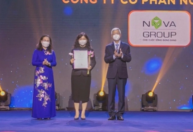 NovaGroup nhan giai thuong 'Thuong hieu Vang TP.HCM 2021' hinh anh