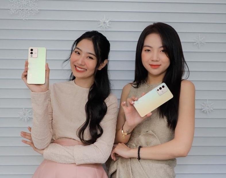 Nguoi tre sam do cong nghe gi cho dip Tet Nguyen dan? hinh anh