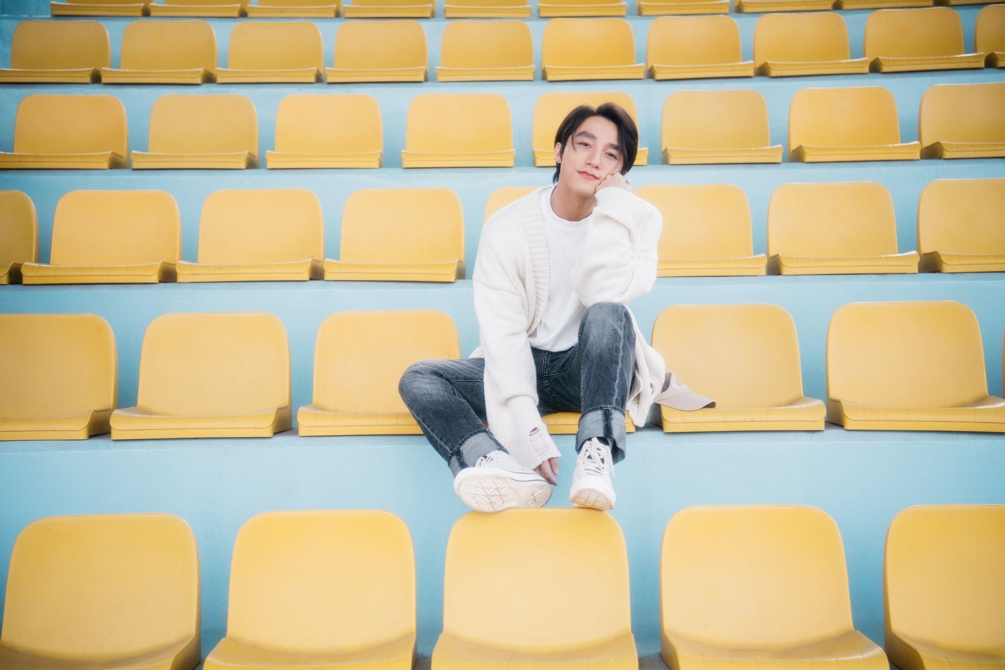 Son Tung M-TP,  Den Vau anh 1