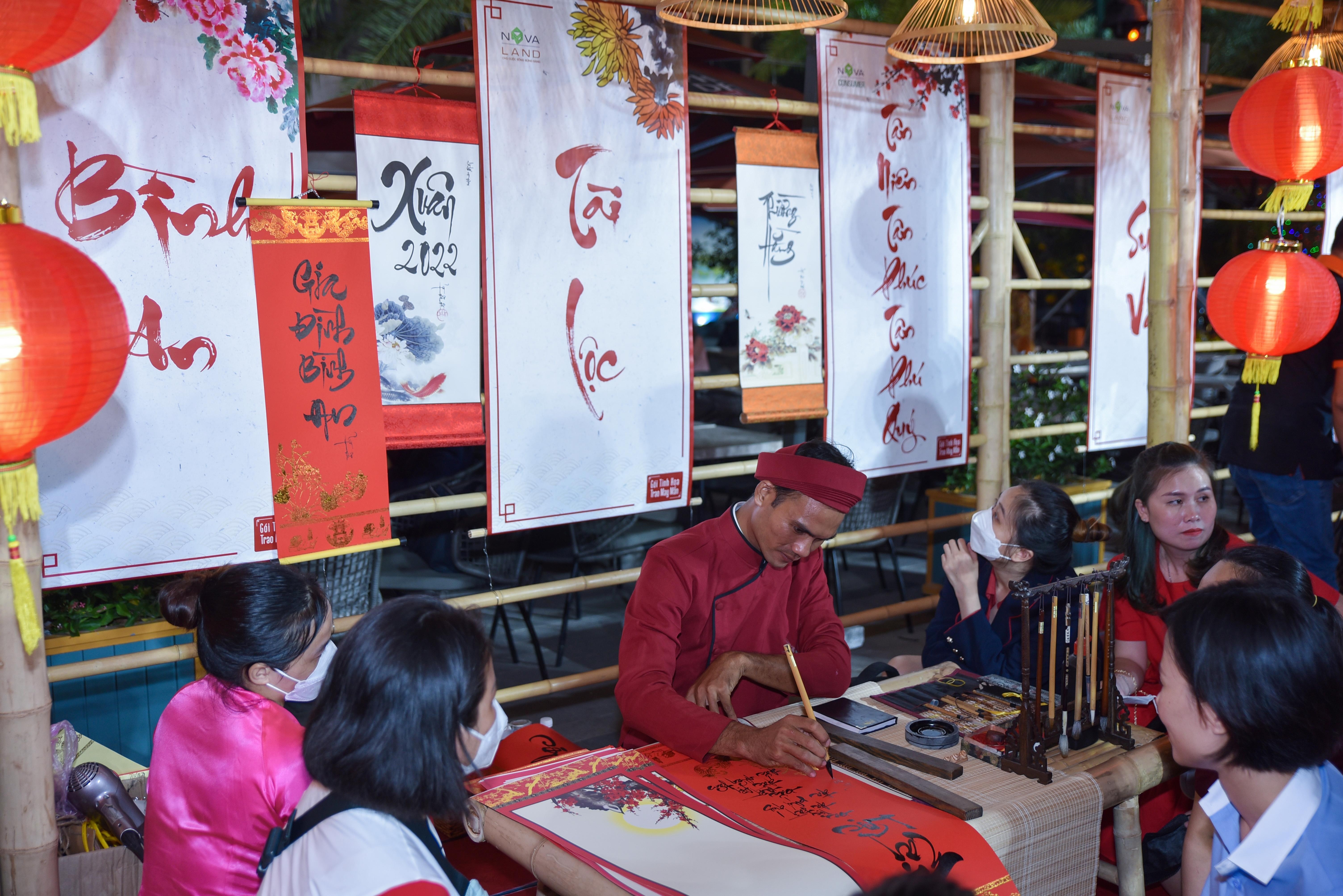 hoi hoa xuan,  Tet Nham Dan anh 4