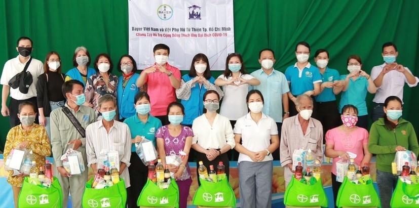 Tu thien mua dich anh 4