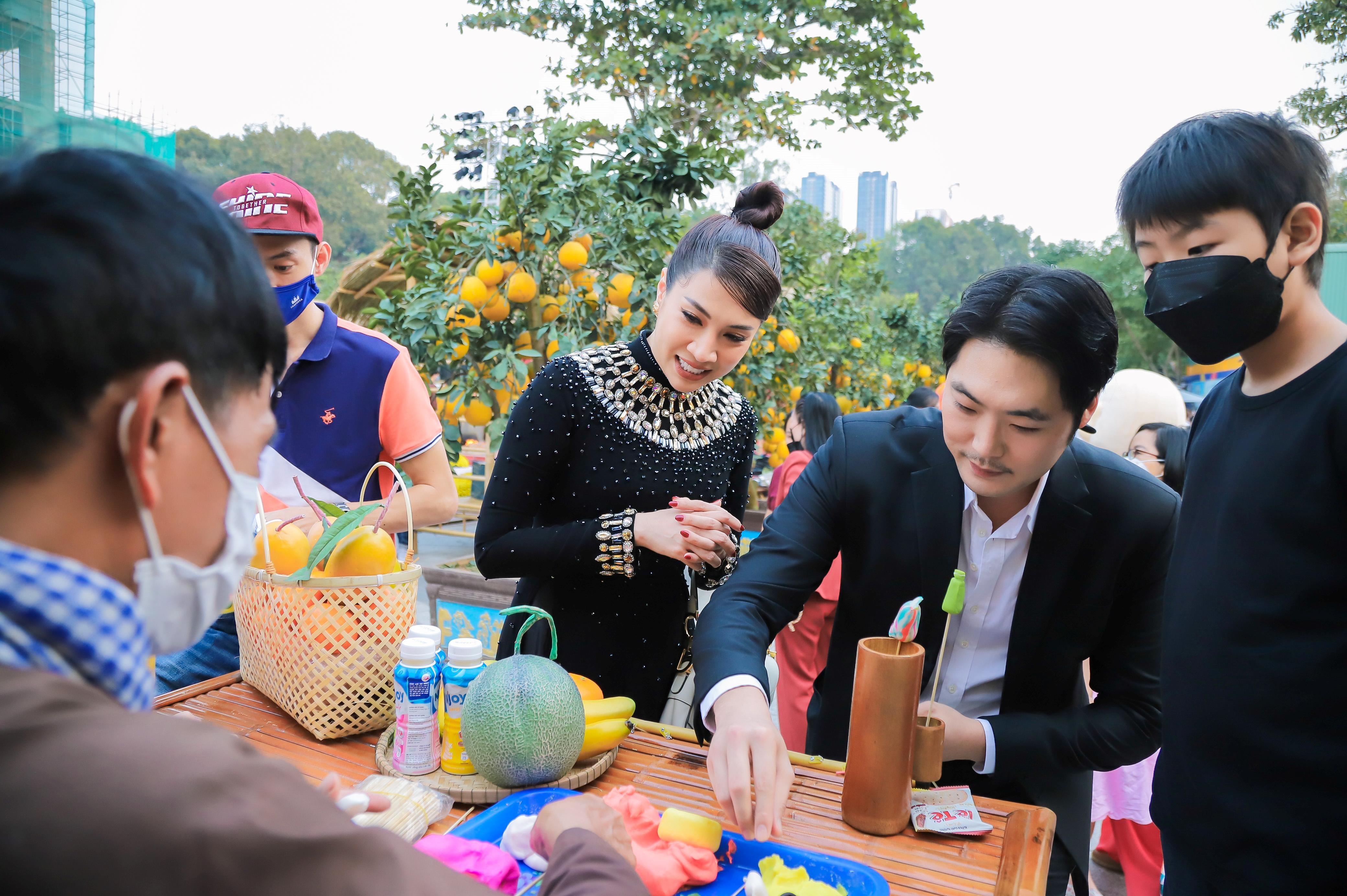 hoi hoa xuan,  Tet Nham Dan anh 2