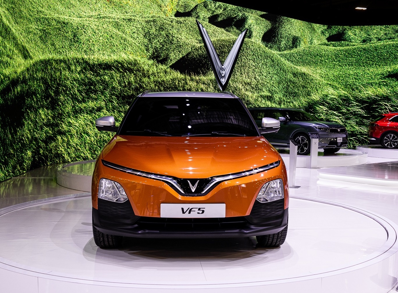 VinFast hop tac Applus IDIADA ve kiem thu an toan xe dien hinh anh