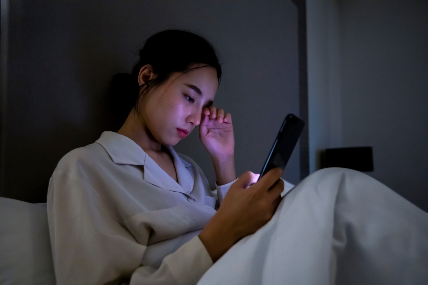 Wit,  bảo vệ mắt ảnh 1 Wit,  bao ve mat anh 1