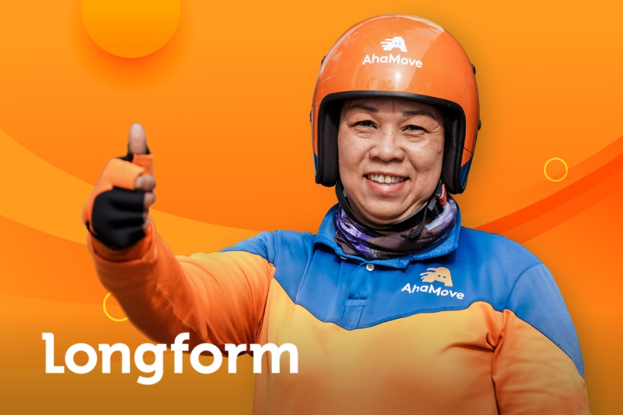 Nu shipper U50, thu nhap 40 trieu dong/thang ngay gian cach hinh anh