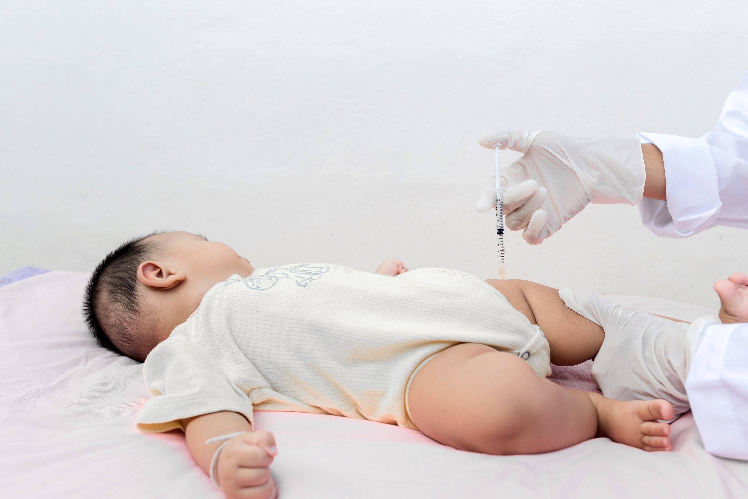 vaccine 6 trong 1,  vaccine cho trẻ ảnh 2 vaccine 6 trong 1,  vaccine cho tre anh 2