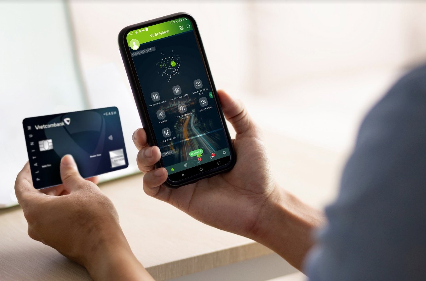 the tin dung quoc te,  Vietcombank anh 1