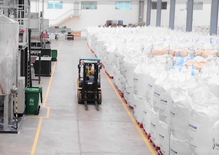 Nhua tai che Duy Tan ky vong phat trien manh trong nam moi hinh anh