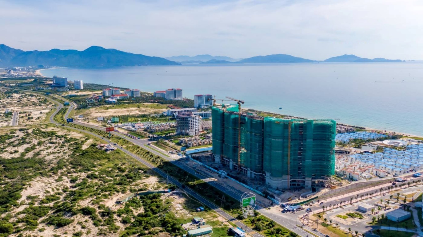 Cam Ranh Bay Hotels & Resorts,  Central Capital anh 1