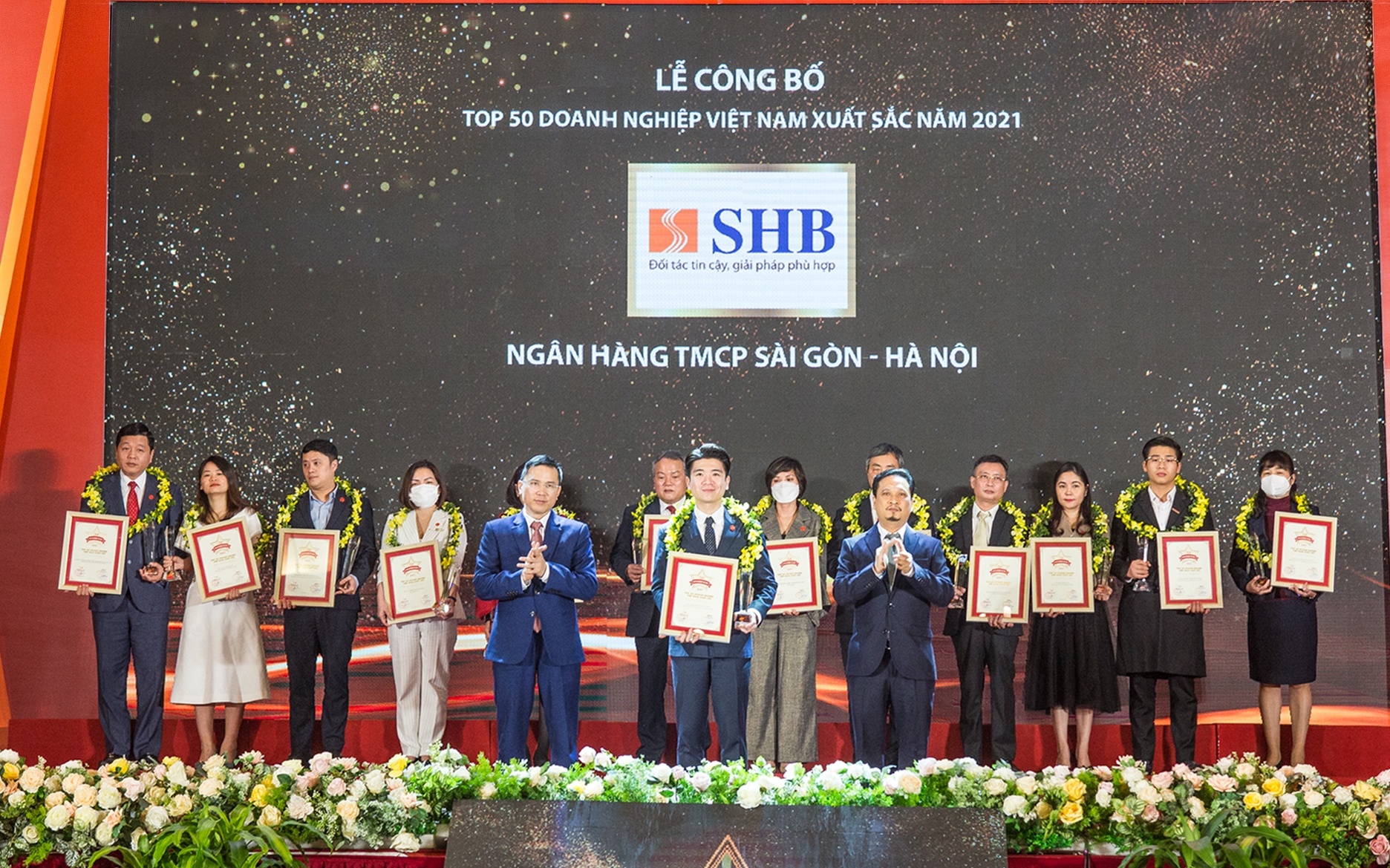 SHB nhan nhieu giai thuong uy tin hinh anh