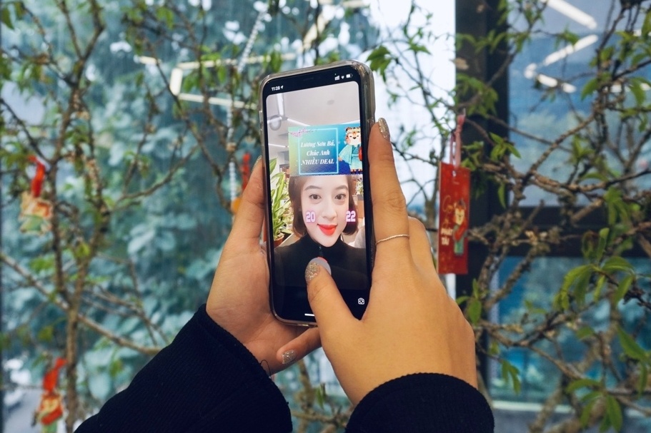 Lan toa yeu thuong dip Tet voi cuoc thi gieo que hinh anh