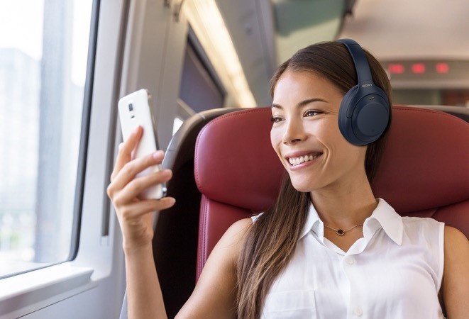 Tai nghe chong on anh 1