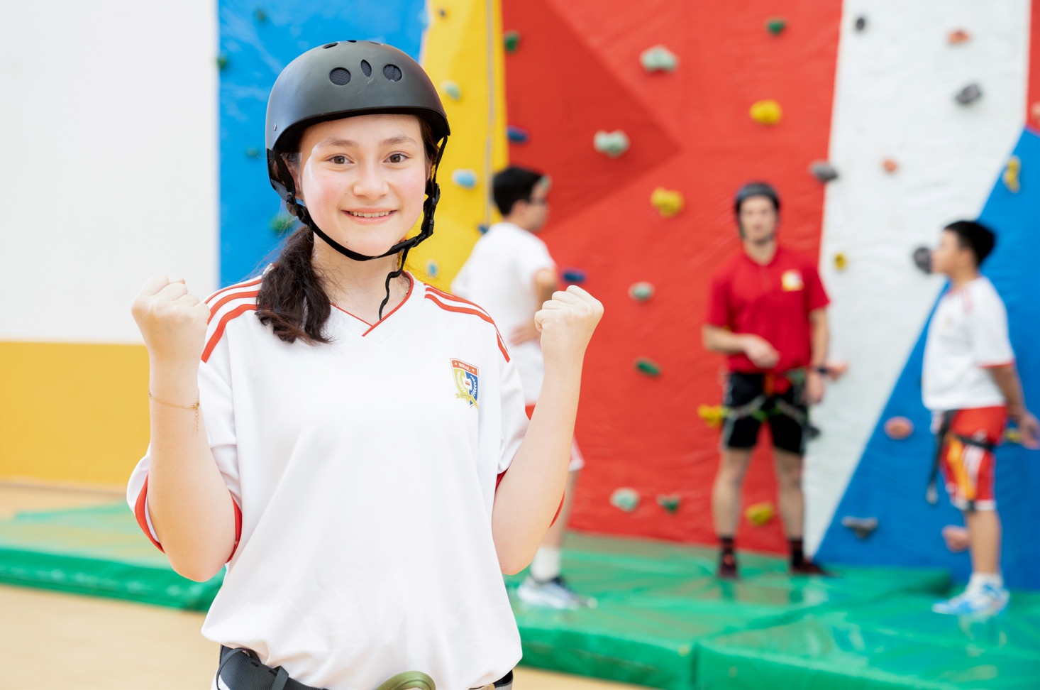 Hoc phi Royal School anh 2