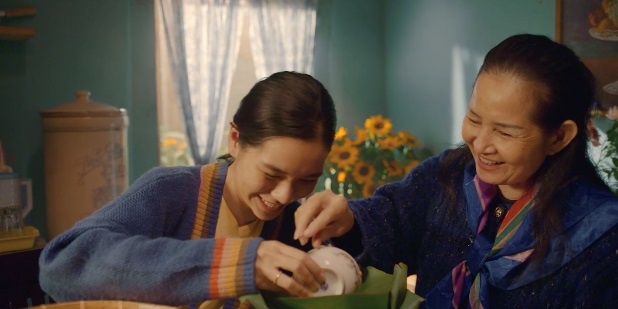 don Tet cung bo me,  Ensure anh 3