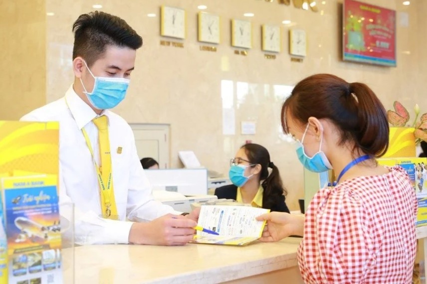 Nam A Bank phuc vu khach hang xuyen Tet hinh anh