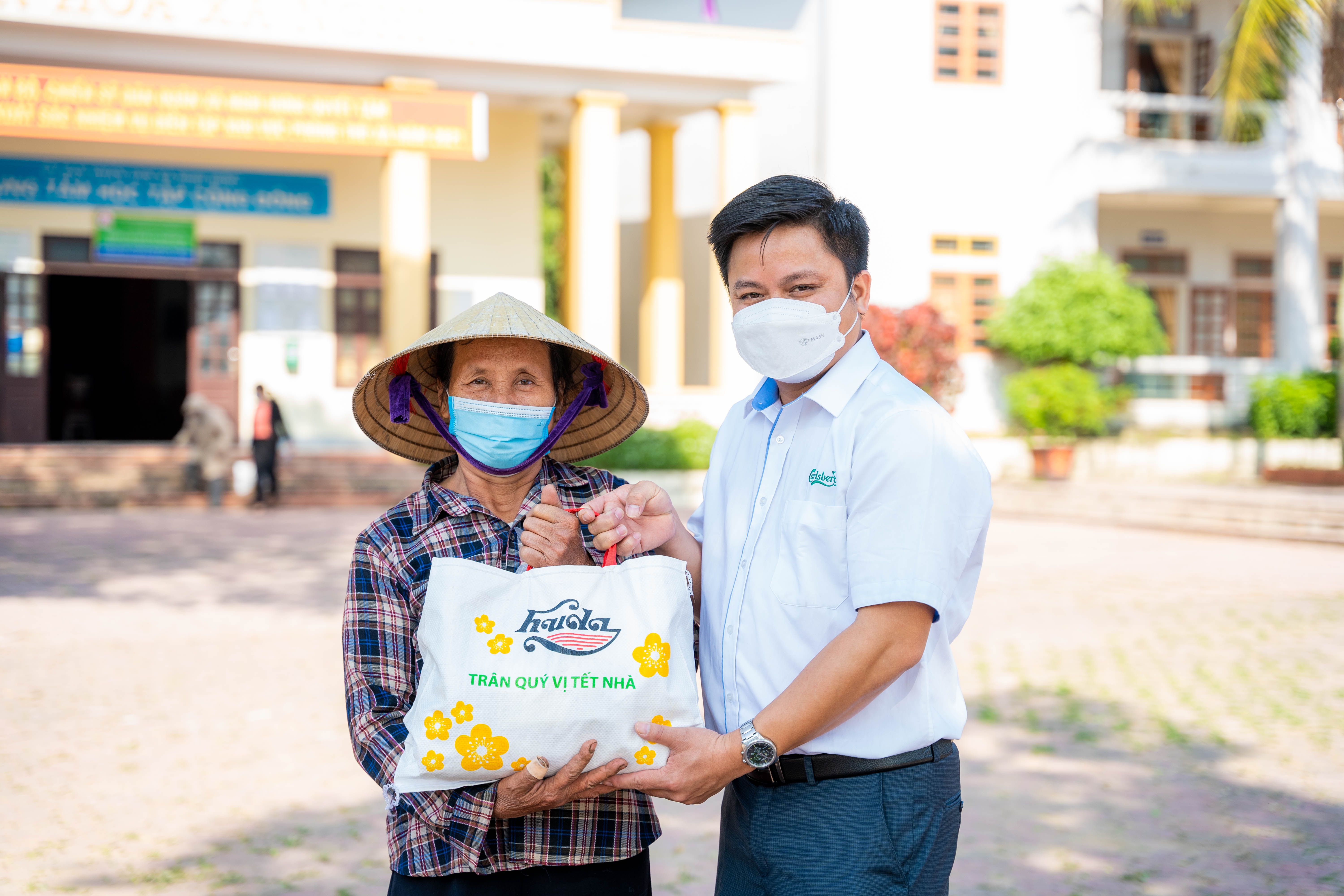 Huda mang Tet am ap den nguoi dan 9 tinh mien Trung hinh anh
