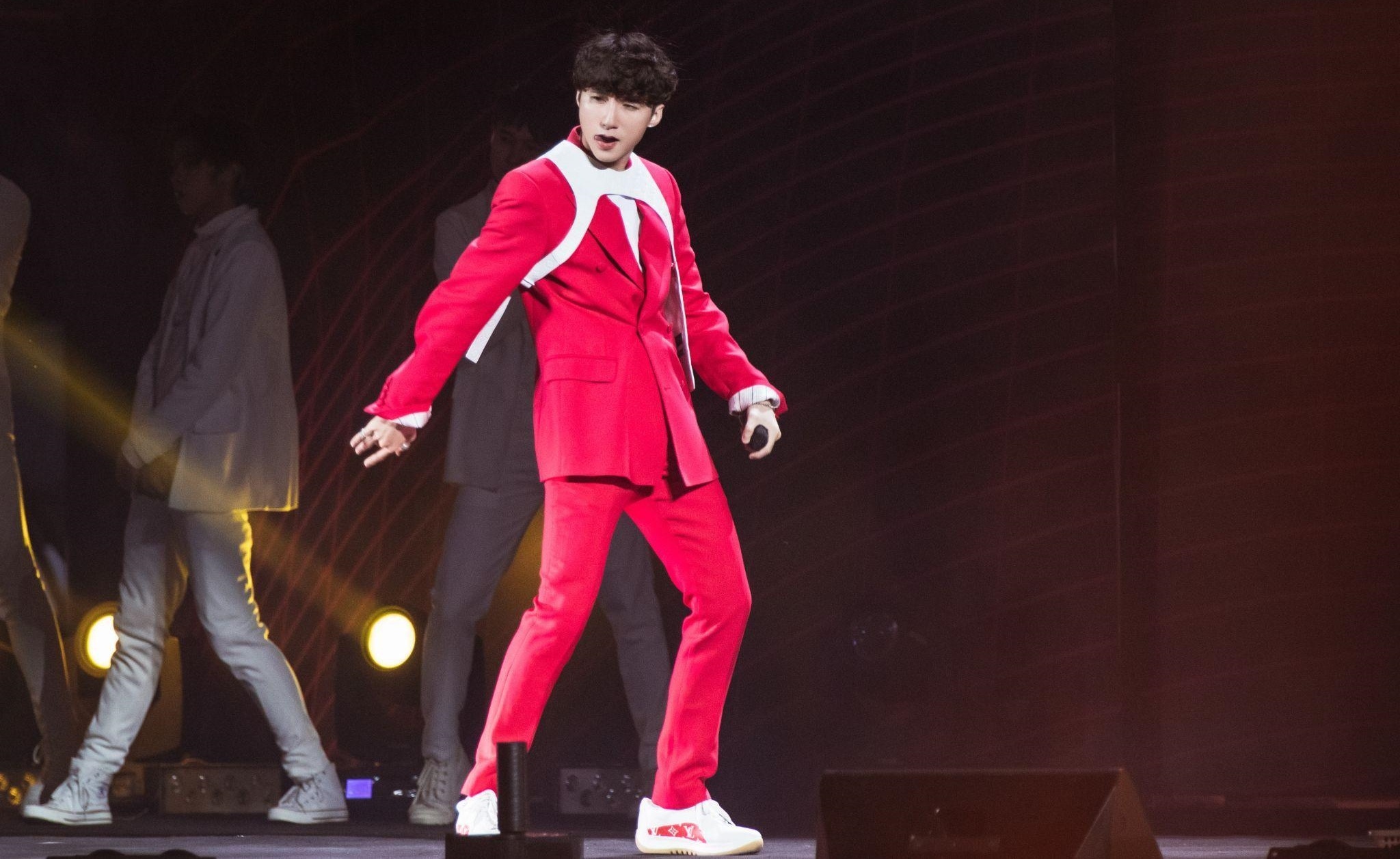 Son Tung M-TP, Den, Toc Tien khuay dong khong khi dem nhac cua Honda hinh anh