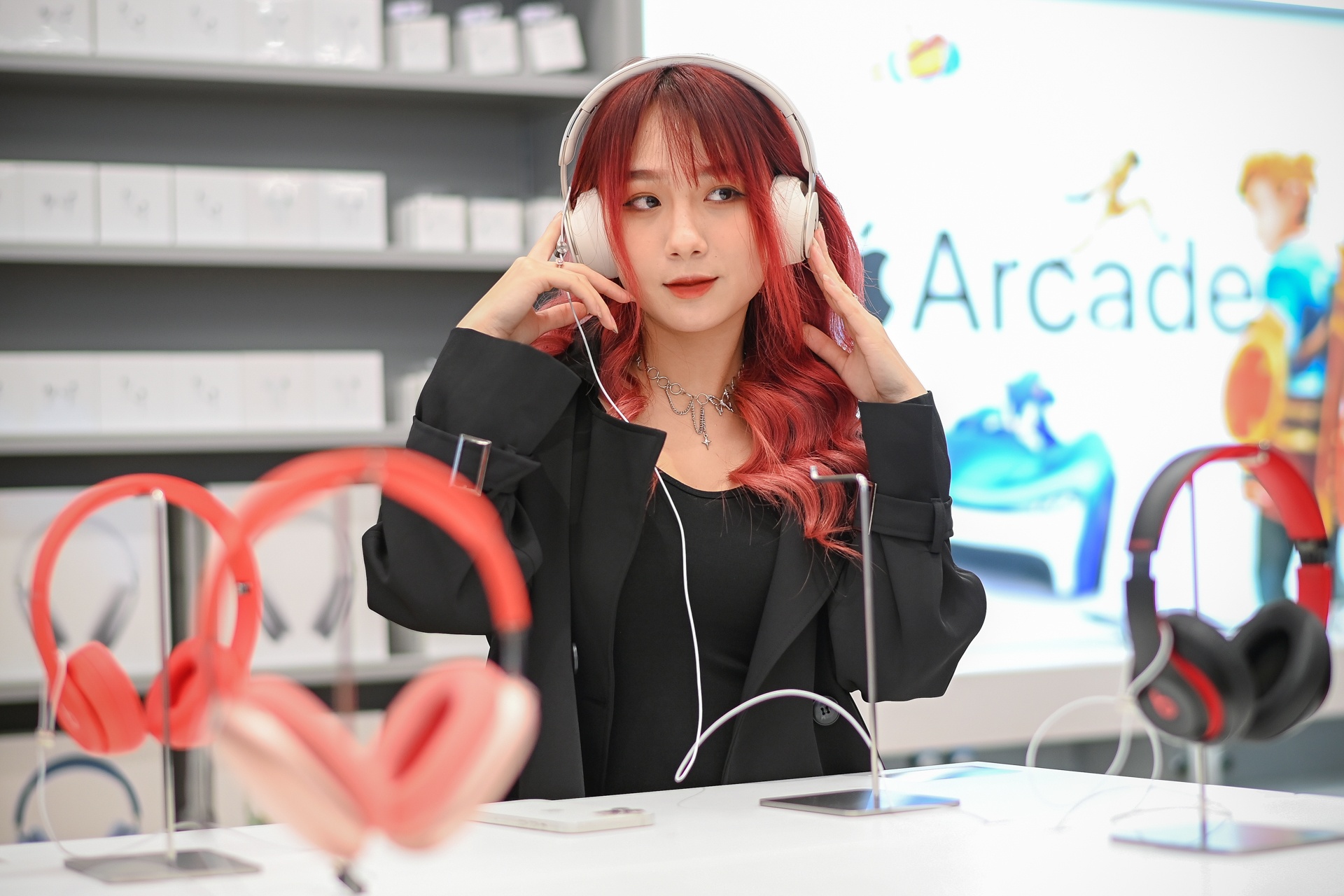 Can canh cua hang TopZone phien ban cao cap nhat tai Ha Noi hinh anh