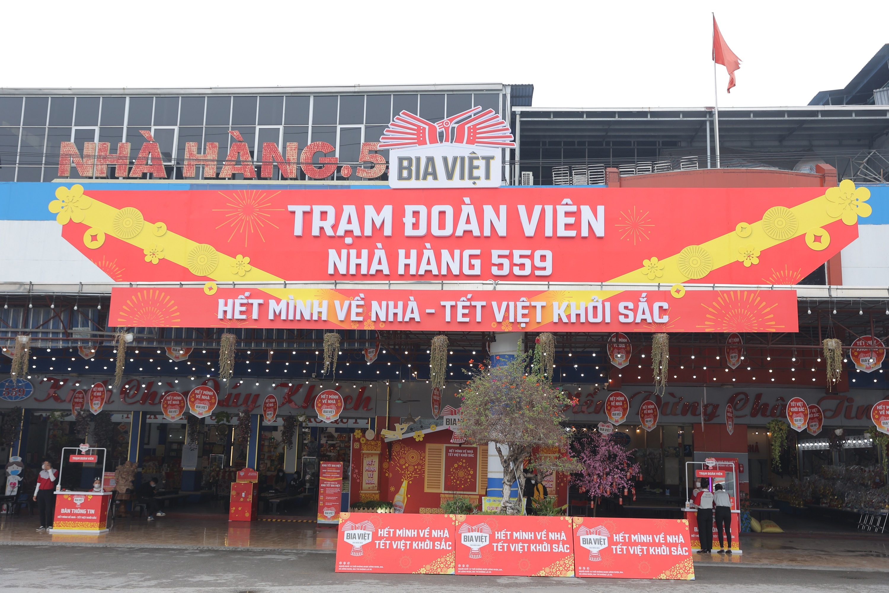 Tet khoi sac,  ve nha don Tet anh 3