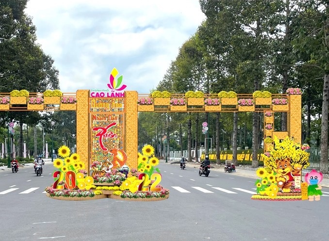 Tap doan Everland tai tro duong hoa tai TP Cao Lanh hinh anh