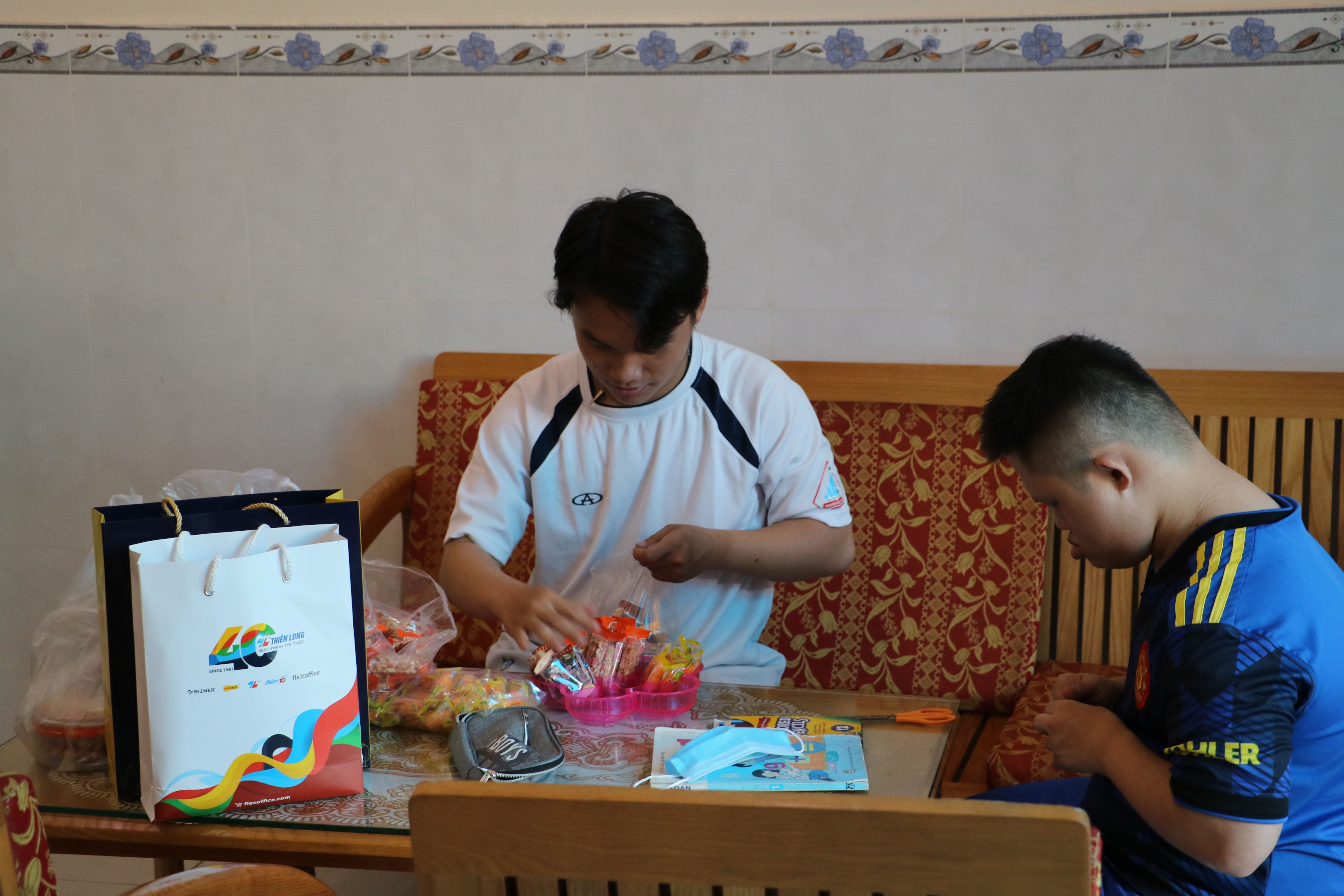 Thiên Long ảnh 10 Thien Long anh 10