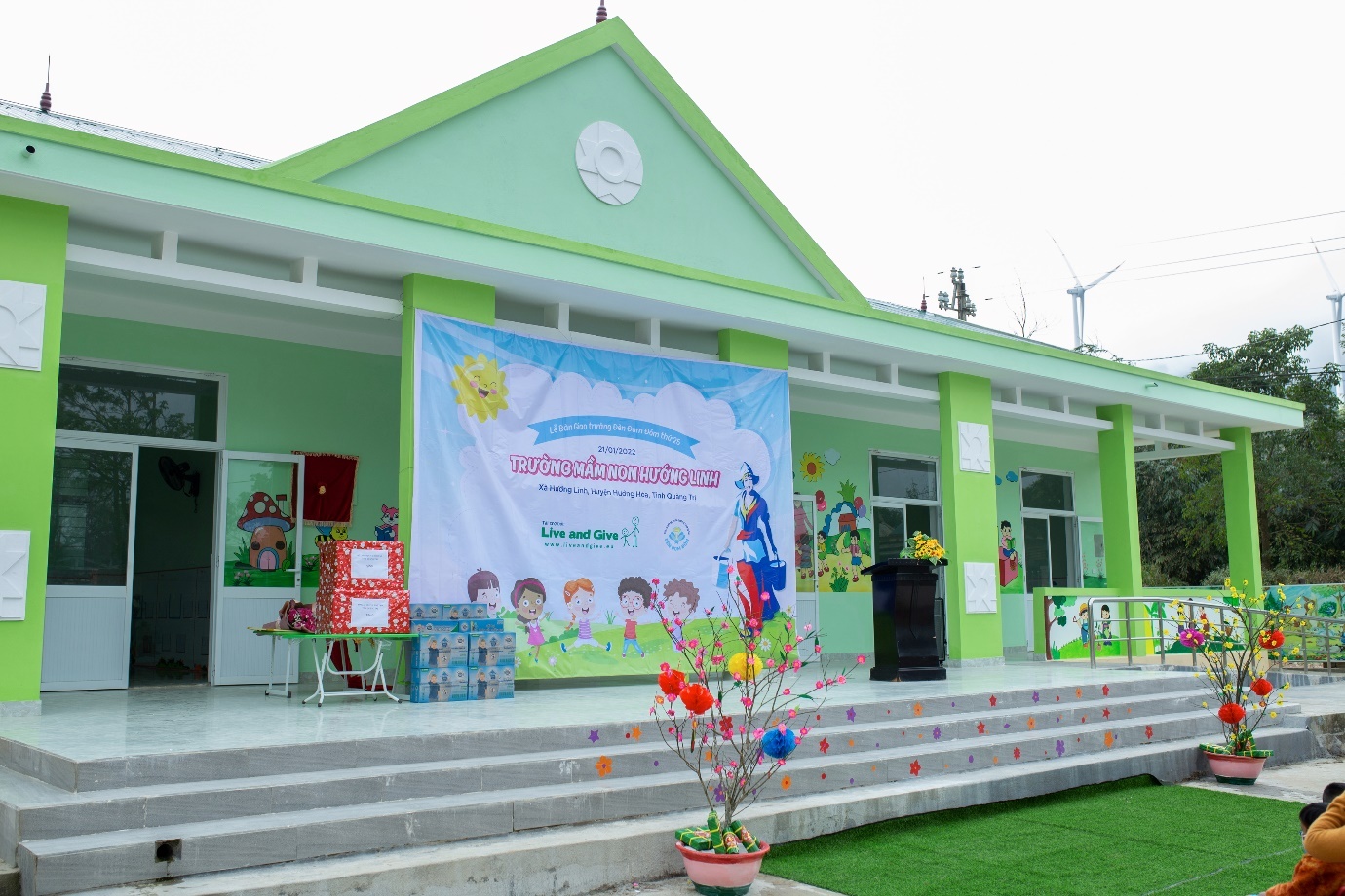 Cô Gái Hà Lan, Đèn Đom Đóm ảnh 2 Co Gai Ha Lan, Den Dom Dom anh 2