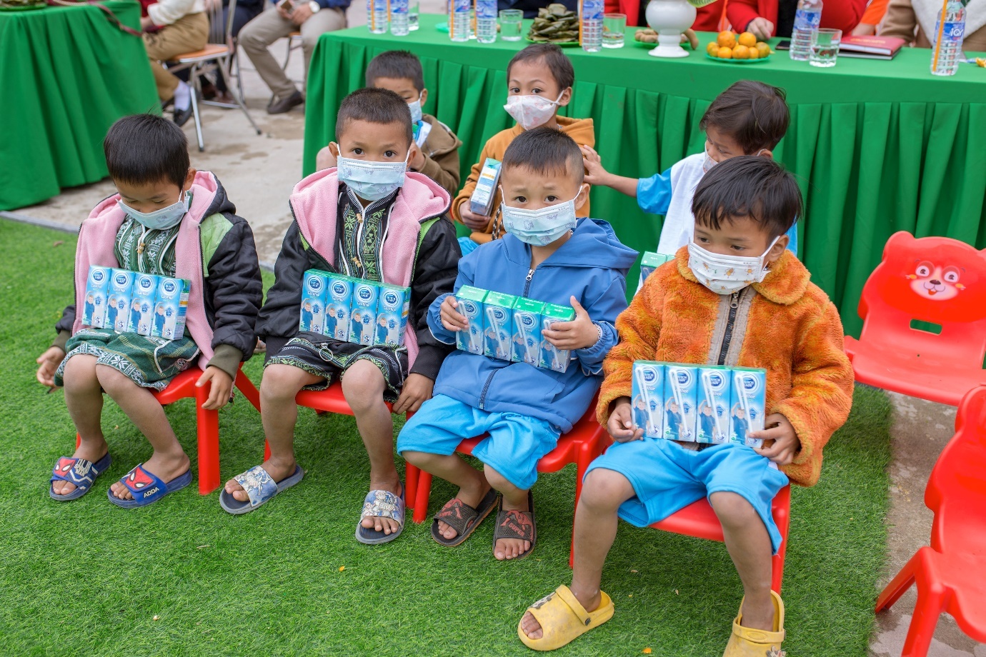 Cô Gái Hà Lan, Đèn Đom Đóm ảnh 6 Co Gai Ha Lan, Den Dom Dom anh 6