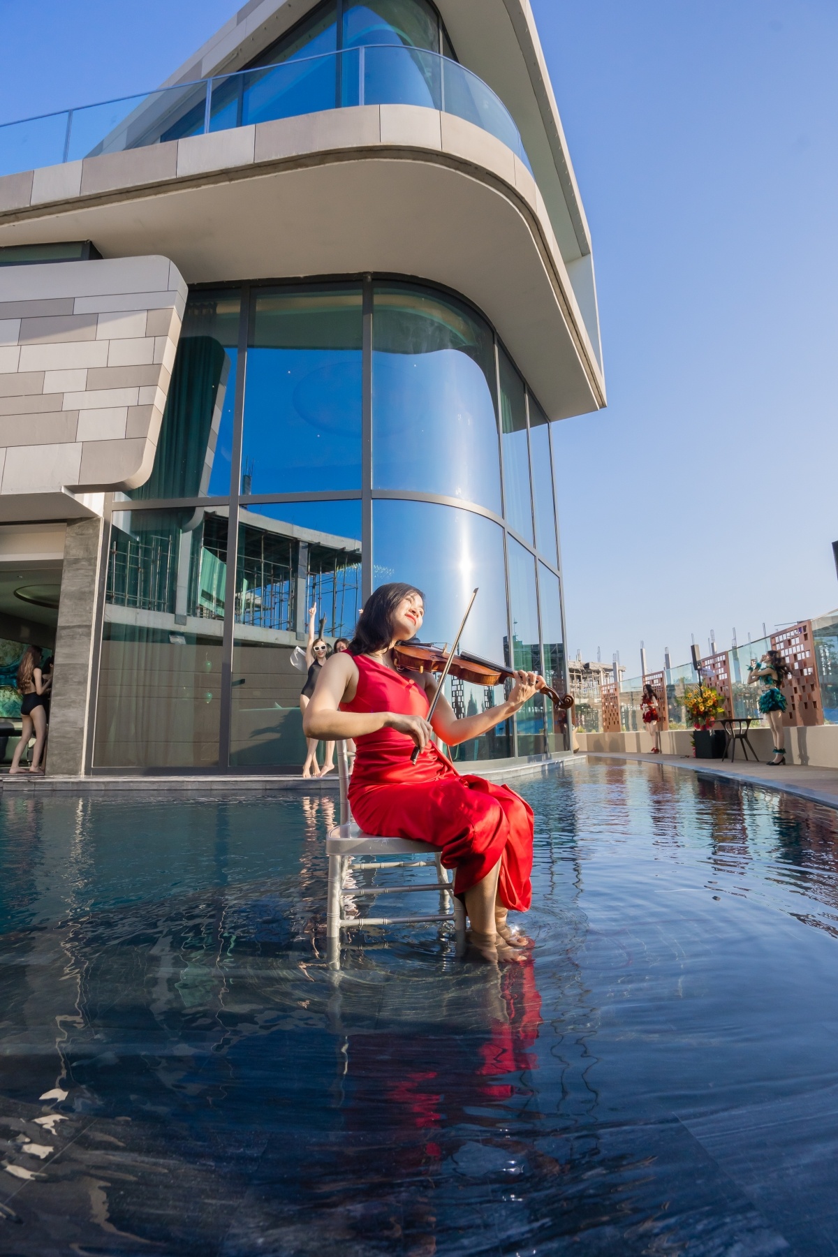 Regal Victoria,  Dat Xanh Mien Trung anh 2