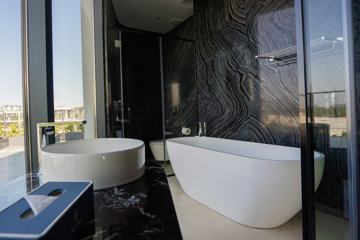 Regal Victoria,  Dat Xanh Mien Trung anh 5