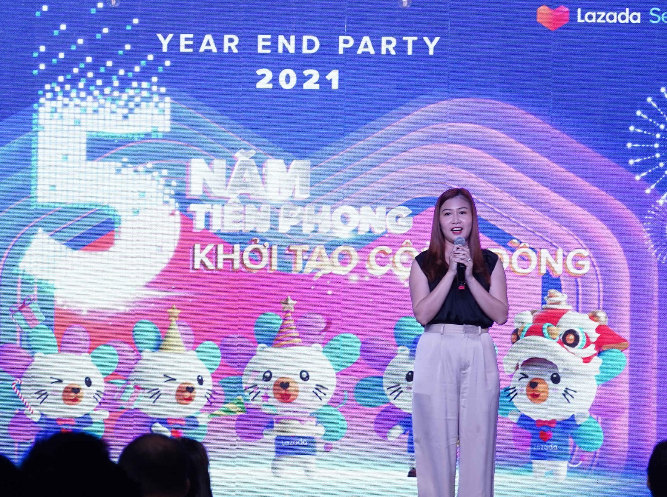 Hanh trinh 5 nam Lazada cung nha ban hang chuyen doi so hinh anh