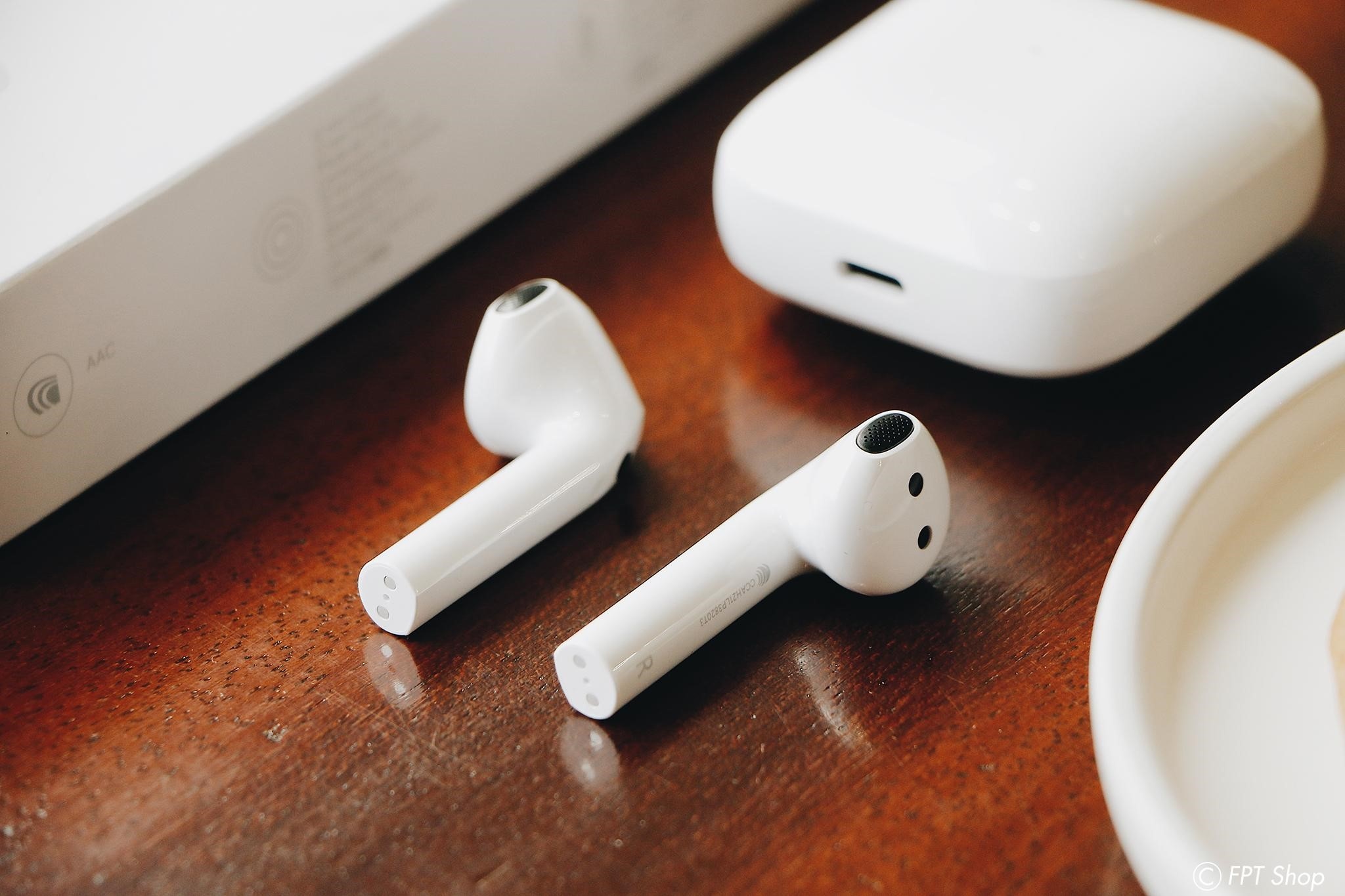 FPT Shop giam 300.000 dong cho tai nghe TWS Xiaomi Redmi Buds 3 hinh anh