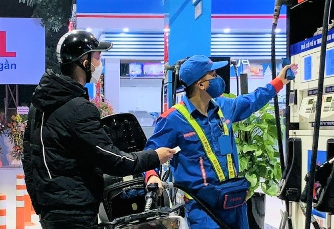 PVOIL dam bao nguon cung xang dau trong dip Tet Nguyen dan hinh anh